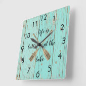 Alter blauer Zaun besser am Oarsee Quadratische Wanduhr (Winkel)