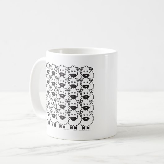 Alter englischer Schäferhund in den Schafen Kaffeetasse (Vorderseite Links)