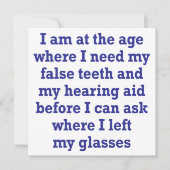 Alter: Falsche Zähne, Hörhilfe und verlorene Brill Karte (Vorderseite)