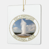 Alter Geyser im Yellowstone Nationalpark Keramikornament (Links)