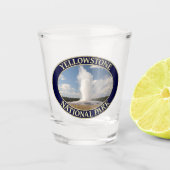 Alter Geyser im Yellowstone Nationalpark Schnapsglas (Vorderseite)