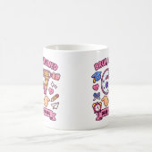 Alter, ich habe 67 Schultage überlebt Kaffeetasse (Mittel)