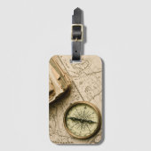 Alter Kompass über alter Karte Gepäckanhänger (Vorderseite Vertikal)