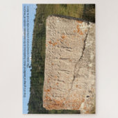 Alter Kopfstein in Bosnien-Bergen groß Puzzle (Vertikal)