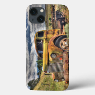 Alter Lastwagen, verlassen auf einem Feld Case-Mate iPhone Hülle
