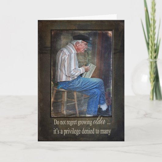 Alter Mann, der Accordion spielt Karte (Vorderseite)