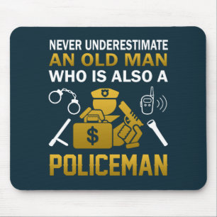 Alter Mann - ein Polizist Mousepad