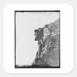 Alter Mann im Bergsticker Quadratischer Aufkleber