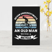 Alter Mann mit einem Bicycle Funny Gift Vater Karte (Gelbe Blume)