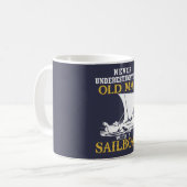 Alter Mann mit einem Segelboot Kaffeetasse (Vorderseite Links)