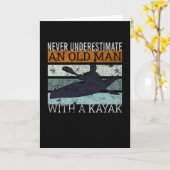 Alter Mann mit Kajak-Kajaksattel Karte (Gelbe Blume)