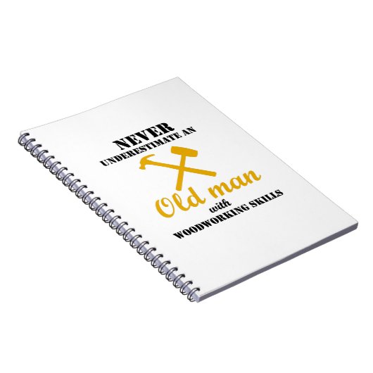 Alter Mann mit Notizblock (Rechte Seite)