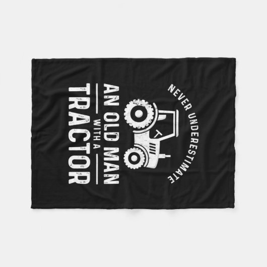 alter Mann mit Schlepper für Männer Bauer Landwirt Fleecedecke (Vorderseite (Horizontal))