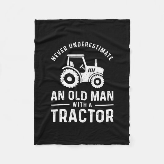 alter Mann mit Schlepper für Männer Bauer Landwirt Fleecedecke (Vorderseite)