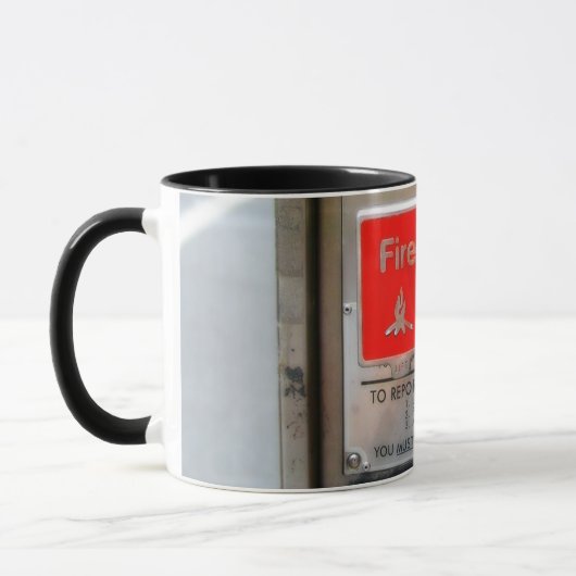 Alter Notruf-Kasten Tasse (Links)