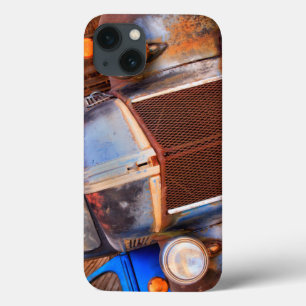 Alter rostiger Lastwagen auf einem Bauernhof Case-Mate iPhone Hülle