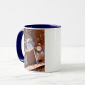 Alter rostiger LKW auf einem Bauernhof Tasse (Vorderseite Links)