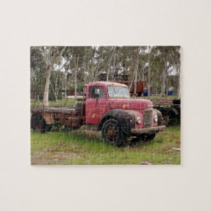 Alter roter LKW Puzzle