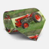 Alter roter Traktor Krawatte (Gerollt)