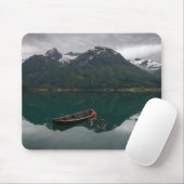 Alter Rowboat mit Gebirgsreflexion mousepad (Mit Mouse)