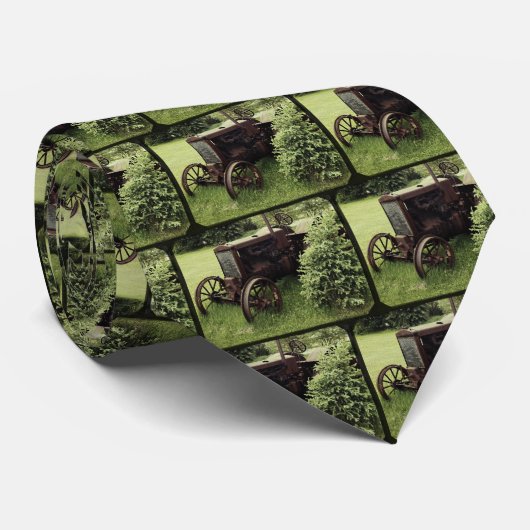 Alter Rusty Traktor Krawatte (Gerollt)