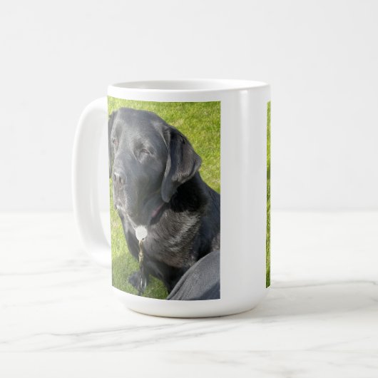 Alter schwarzer Labrador Retriever Hund Kaffeetasse (Vorderseite Links)