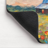 Alter Stall auf dem Feld der Wildblume Mousepad (Ecke)