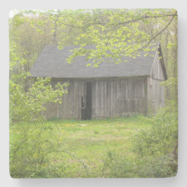 Alter Stall im Frühling Steinuntersetzer