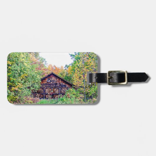 Alter Stall im Herbst Gepäckanhänger (Vorderseite horizontal)