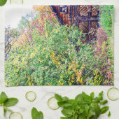 Alter Stall im Herbst Geschirrtuch (Gefaltet)