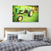 alter Traktor auf Leinwand (Insitu (Schlafzimmer))