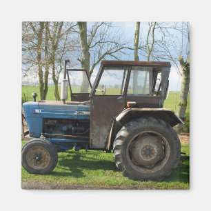 Alter Traktor im niederländischen Magnet