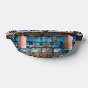 Alter und rostiger Atlas Imperial Diesel Motor in Bauchtasche