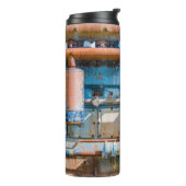 Alter und rostiger Atlas Imperial Diesel Motor in  Thermosbecher (Nach links gedreht)