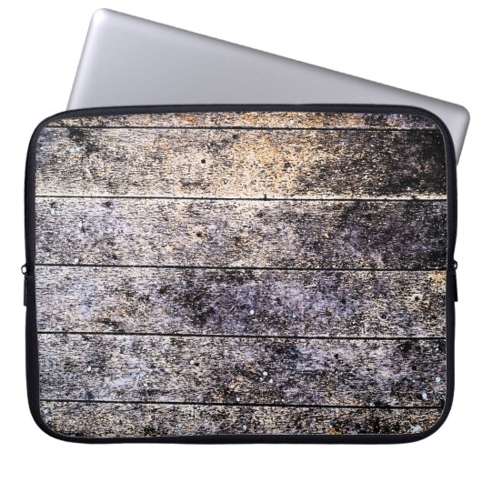 Alter, weißer Holzboden. Farbfärbung d Laptopschutzhülle (Vorderseite)