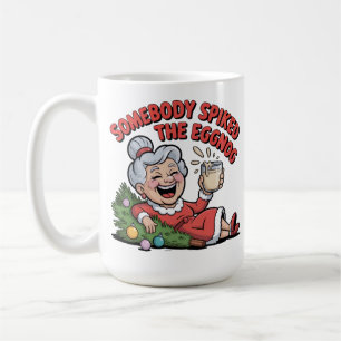 ÄLTERE DAME FÄLLT ÜBER WEIHNACHTEN KAFFEETASSE
