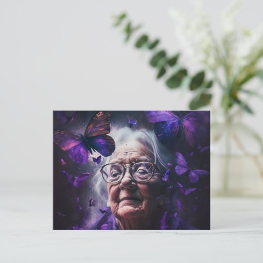 Ältere Frauen und Lila Schmetterlinge Postkarte (Stehend Vorderseite)