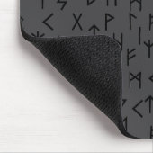 Ältere Futhark-Runen Mousepad (Ecke)