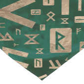 Ältere Runen - Futhark Muster-Gold auf Malachit #1 Kurzer Tischläufer (Ecke)