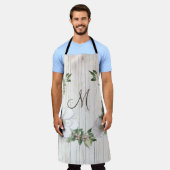 Ältere Wood Monogram mit Magnolias Wreath Schürze (Getragen)