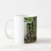Altes antikes Fahrrad mit Blumen-Korb Kaffeetasse (Links)