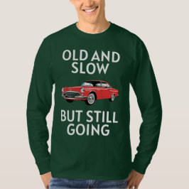 Altes Auto fährt immer noch T-Shirt