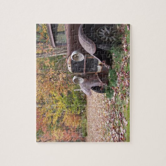 Altes Auto im Herbst Puzzle (Vertikal)