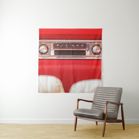 Altes Autoradio in einem roten klassischen amerika Wandteppich (Beispiel)