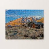 Altes Bauernhaus entlang Hwy 395 im Juni See Puzzle (Horizontal)