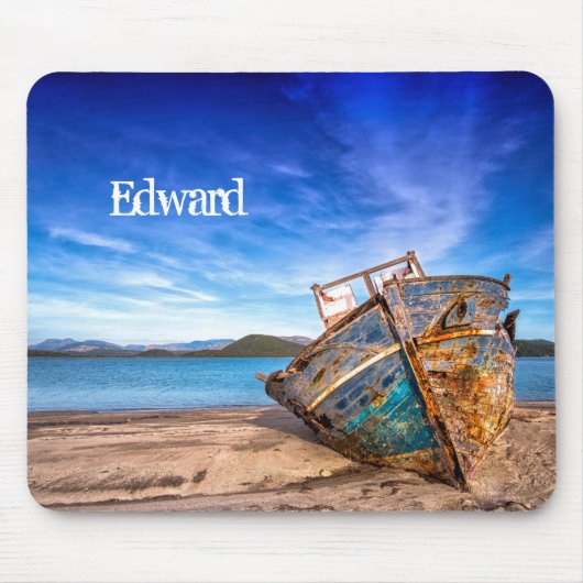 Altes blaues Boot am Meer Mousepad (Vorne)