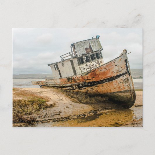 Altes Boot / Schiff Schiffbruch am Strand Postkarte (Vorderseite)