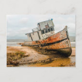 Altes Boot / Schiffswrack am Strand Postkarte (Vorderseite)
