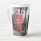 ALTES ENGLAND MILCHTASSE (Linke Ecke)