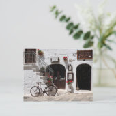 Altes Fahrrad und Schaufenster in Apulien Postkarte (Stehend Vorderseite)